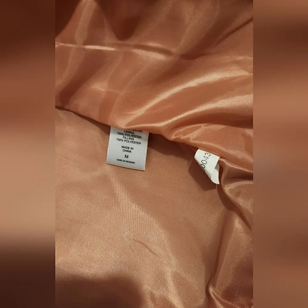 New York And Co. Puffer Vest in Pink Blush Size Medium - Picture 6 of 9